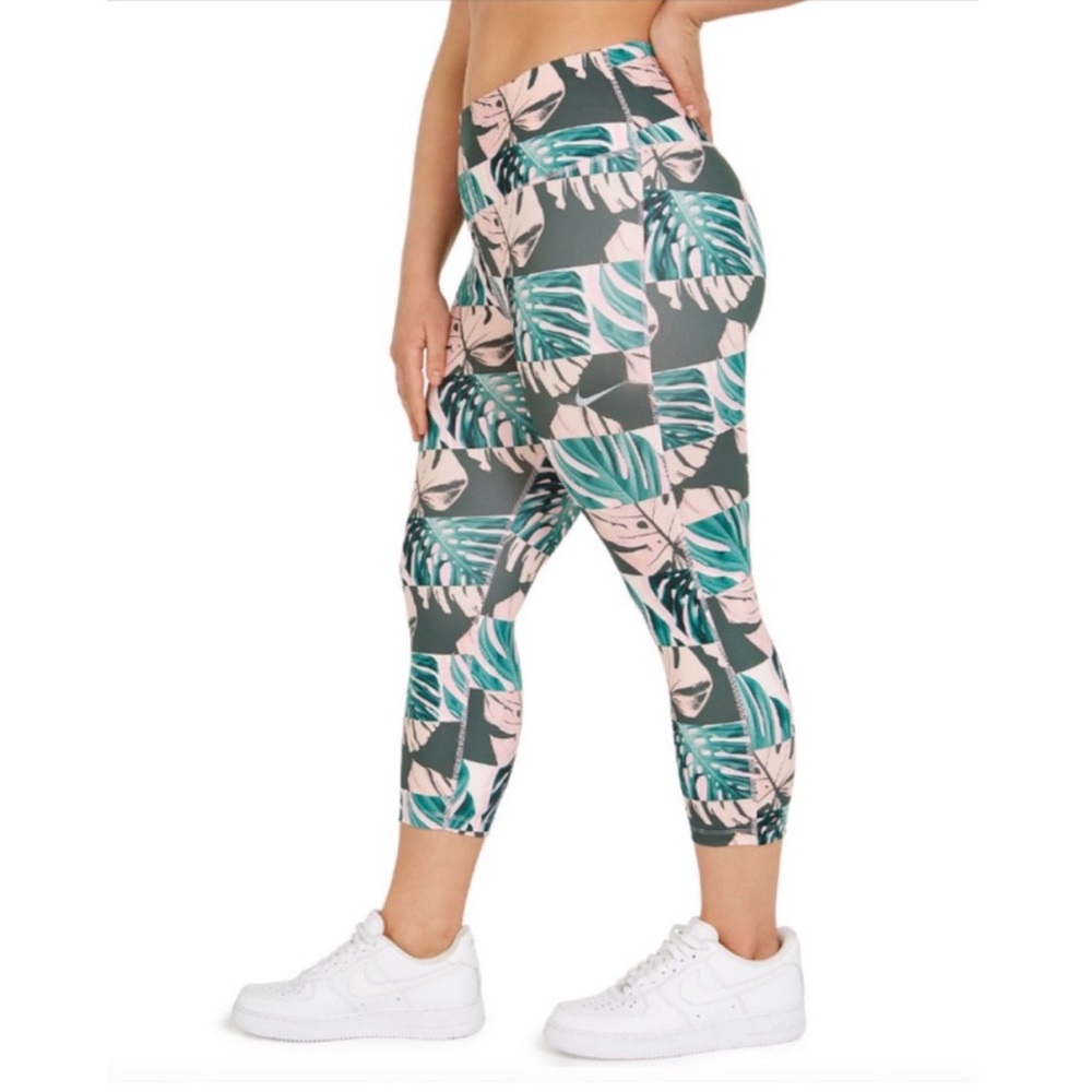 Nike Botanical Print Fast Crop Tight Fit Leggings Womens Size 2X